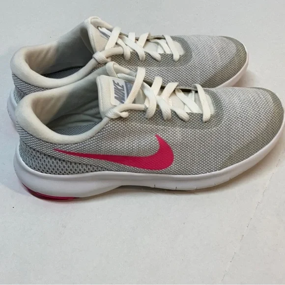 Nike Women's Gray and Pink Sneakers (Size 10) - Picture 5 of 8